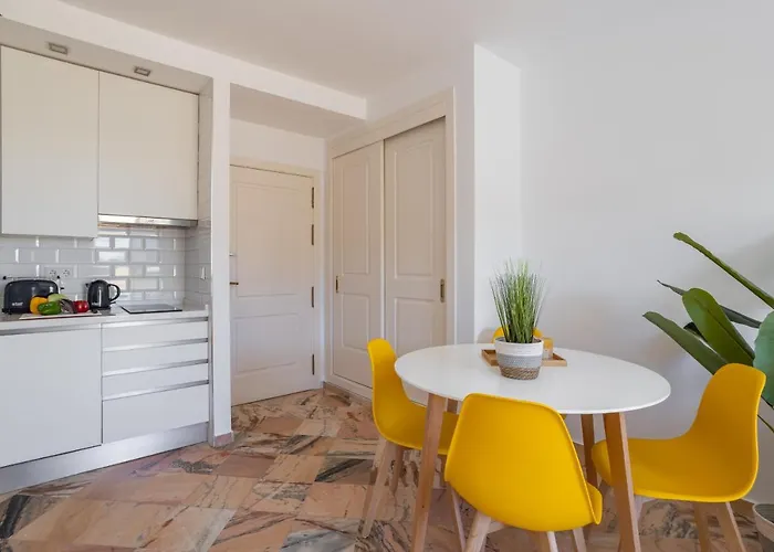 Апартаменты Oleholidays 225 Romana Playa Junto Al Mar Марбелья